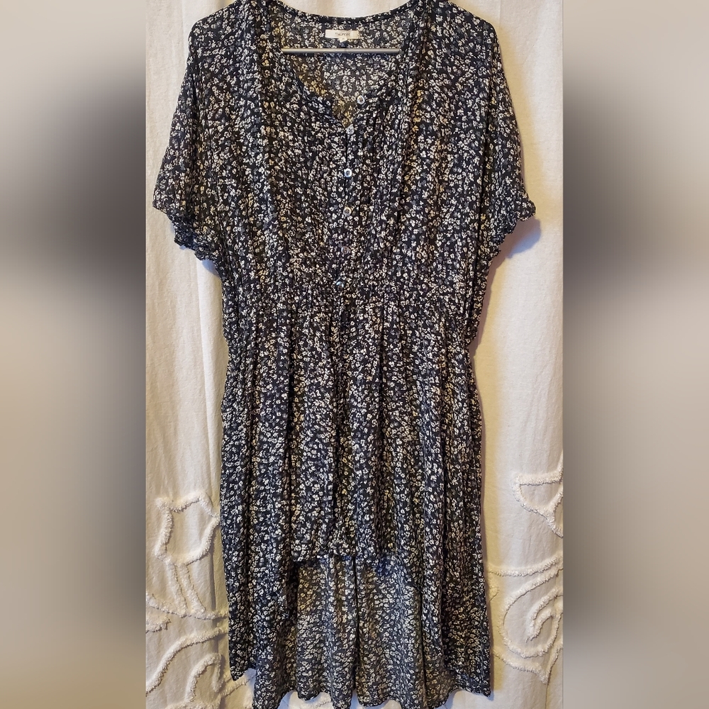 Maurices high-low floral button down tie waist tunic- plus size 0 or XL
